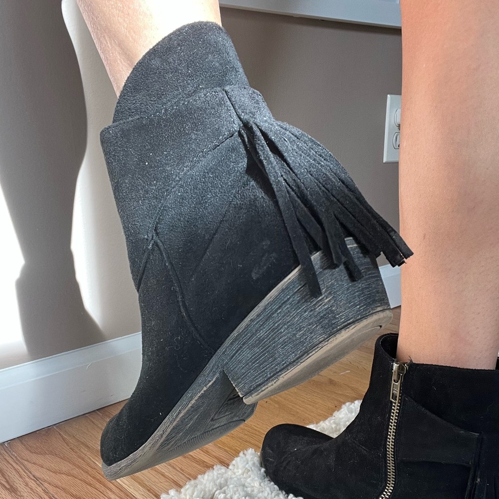 Black fringe booties